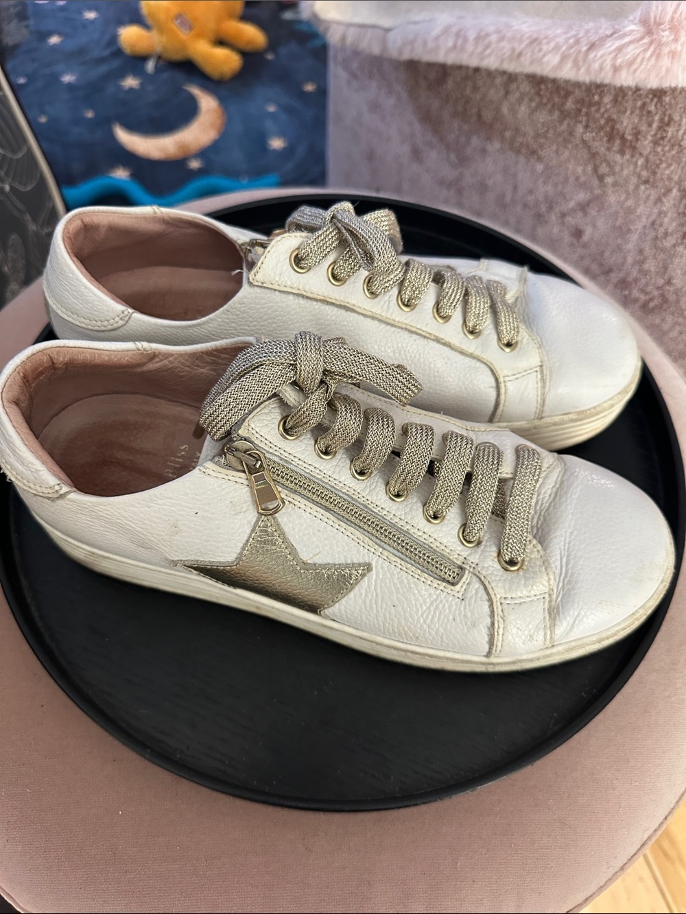 Sole Bliss Starlight: White Leather & Gold platform bunion sneakers. Sz 40 9.5